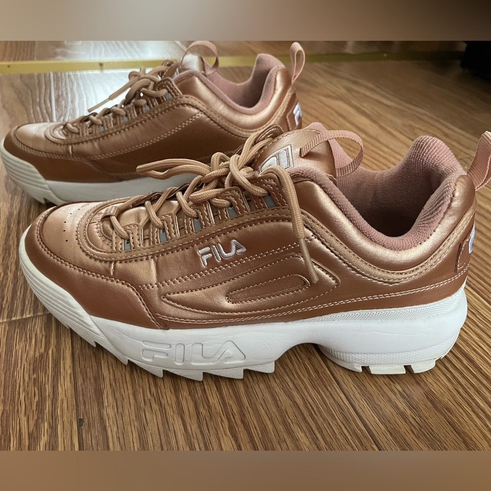 Women’s Fila Shoes Metallic Rose Gold/White Size 9.5